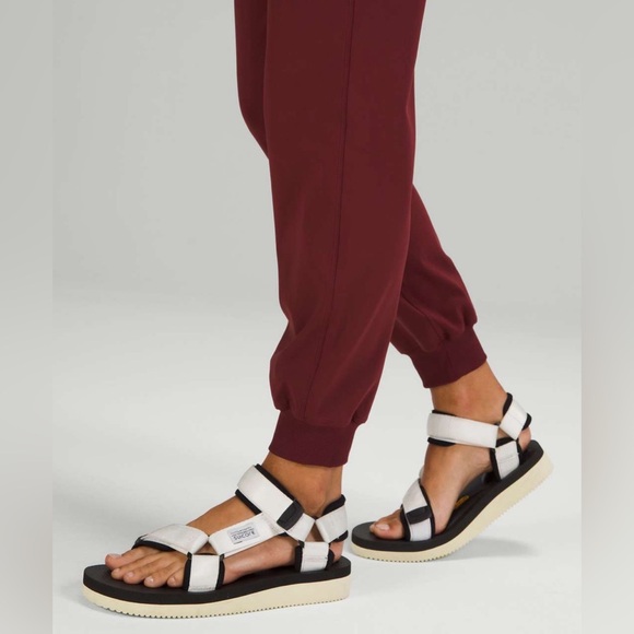 Lululemon Stretch High-Rise Jogger - Picture 6 of 7